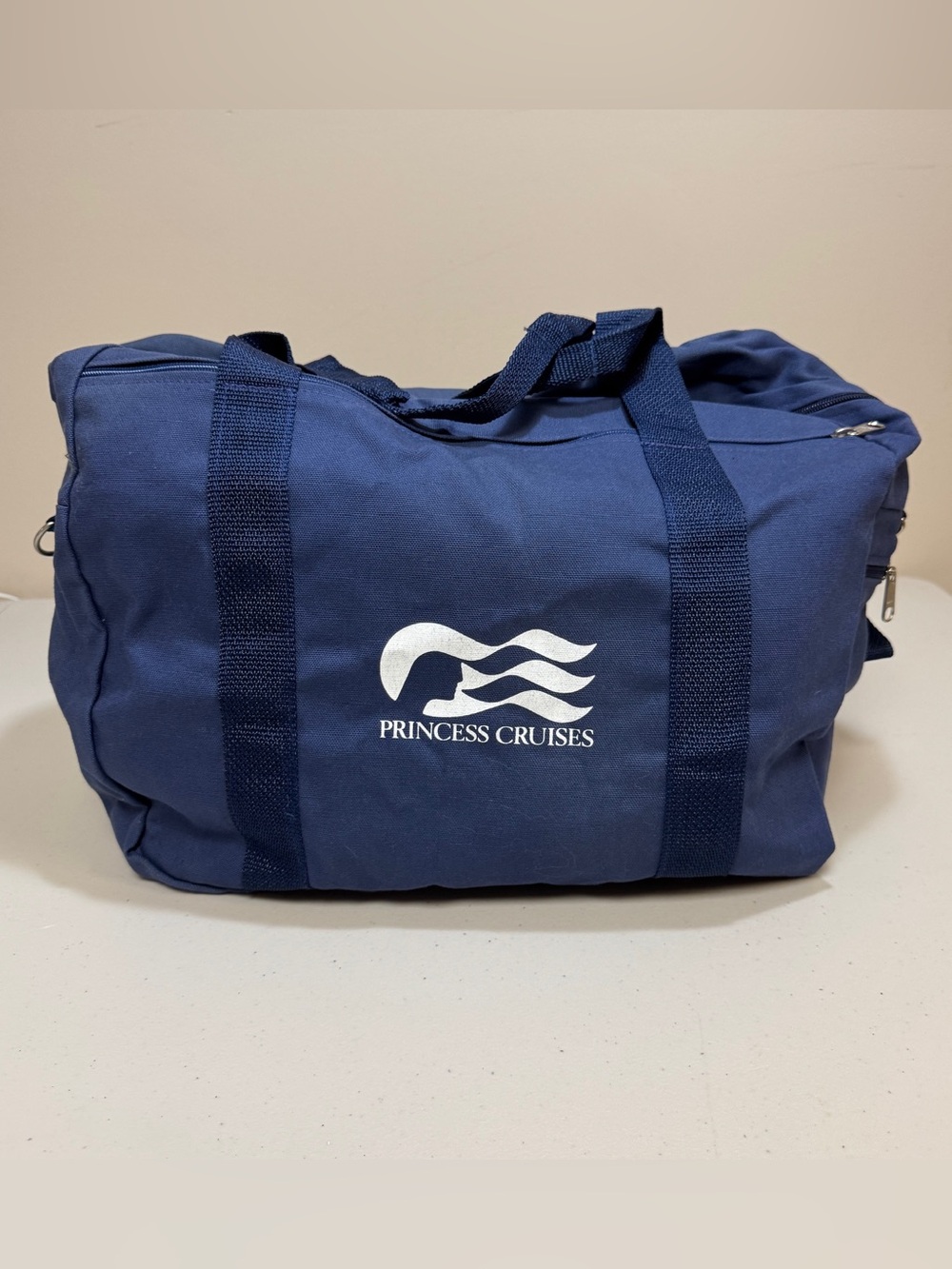 Vintage PRINCESS CRUISES Travel Duffel Bag Carryall 80's Crossbody Shoulder Logo